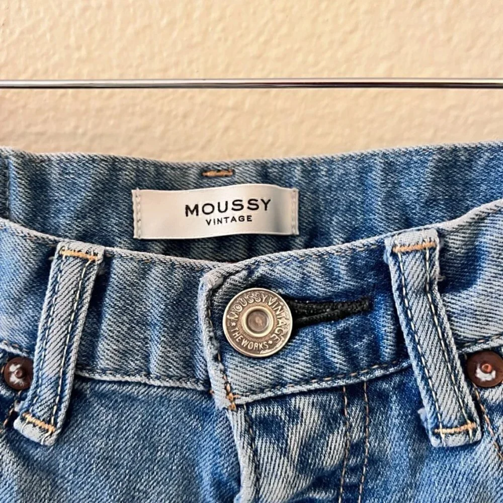 Moussy Vintage Latrobe Distressed Busted Knees‎ Denim Jeans 25‌